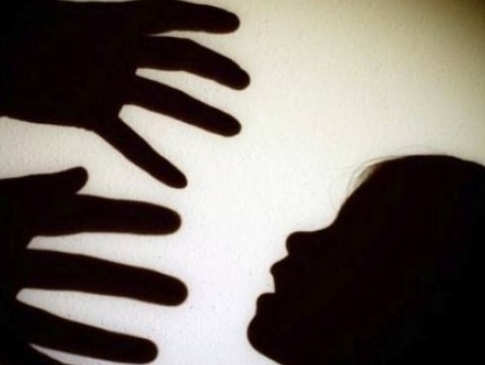 У Запоріжжі журналіст ґвалтував 3-річну похресницю заради «розслідування»